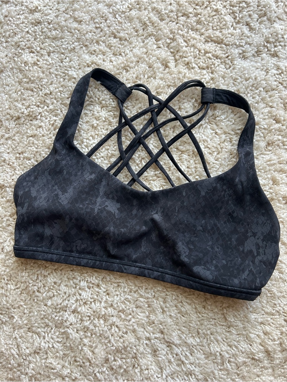 Lululemon Free to Be Bra
